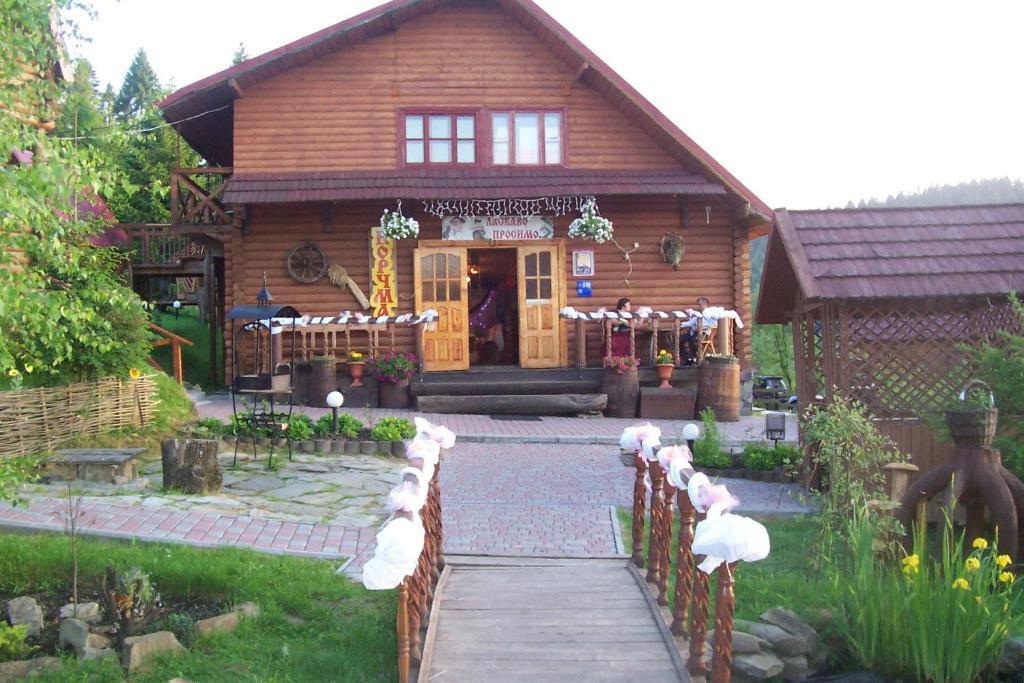 Boykivskiy Dvir Hotel Yasenitsa Zamkova Ngoại thất bức ảnh